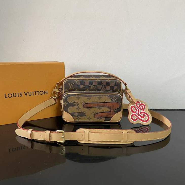 Picture of Louis Vuitton Handbags _SKUfw205139316fw